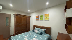 entry-gallery