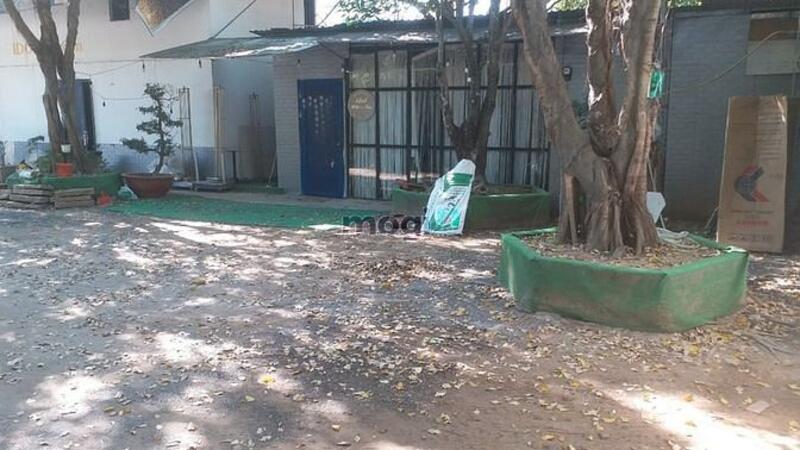 Hình ảnh cho thuê đất 300m2- 400m2 để bãi xe, đã có điện nước phạm văn đồng