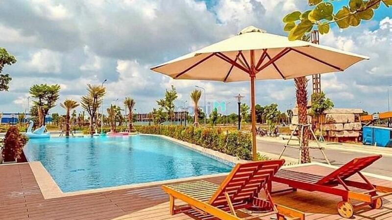 Hình ảnh Bán Shophouse, đường 36m, vỉa hè 5m, ngay chợ Hưng Long, Sổ riêng