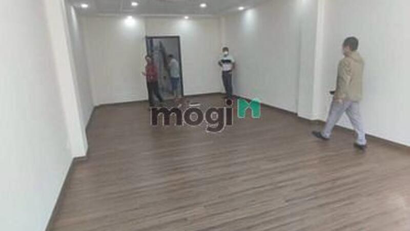 Hình ảnh Cho thuê nhà MT Nguyễn Hồng Đào - Khu KD sầm uất. Giá 30 triệu.