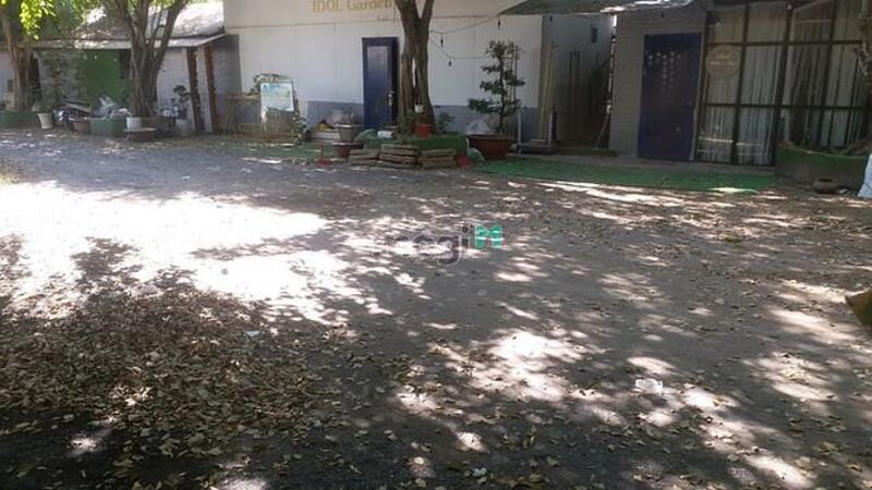 Hình ảnh cho thuê đất 300m2- 400m2 để bãi xe, đã có điện nước phạm văn đồng