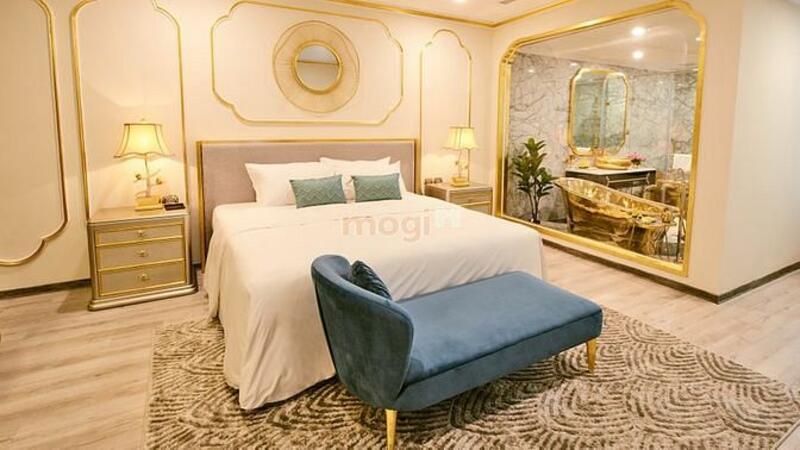 Hình ảnh Bán gấp khách sạn 5 tầng mặt đường Hạ Long, cách bãi tắm 5p đi bộ