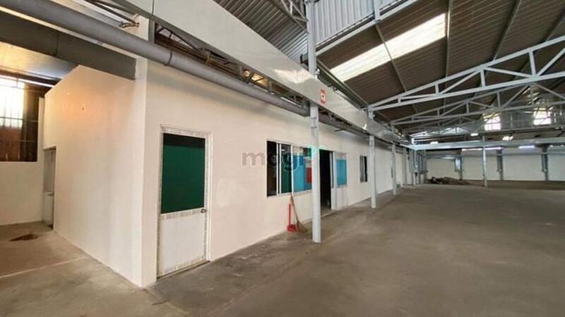 Hình ảnh Cho thuê kho xưởng GIÁ TỐT 1000m2 MẶT TIỀN đường Nguyễn Duy Trinh, Q.9