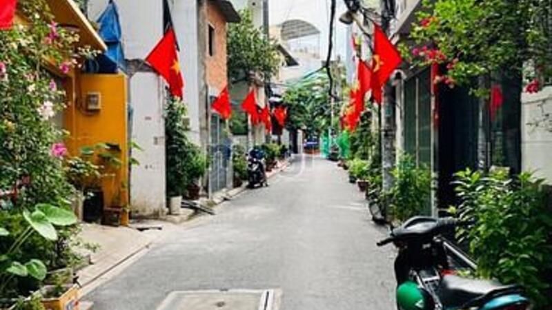 Hình ảnh Hiếm: HXH Phan Đình Phùng, PN, 4 lầu ST, Giáp Q1 - Chỉ 5 tỷ 200 tr TL