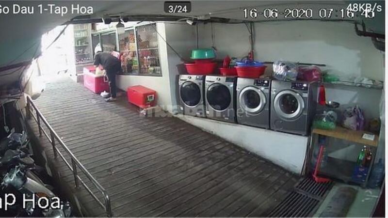 8281b027940c48c691c8ba540c7915e8.jpg