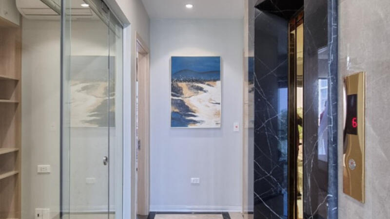 entry-gallery